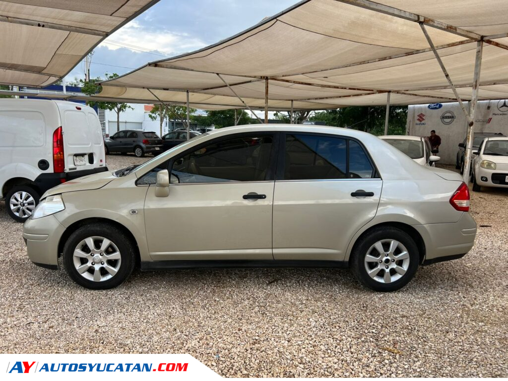 Nissan Tiida 2008