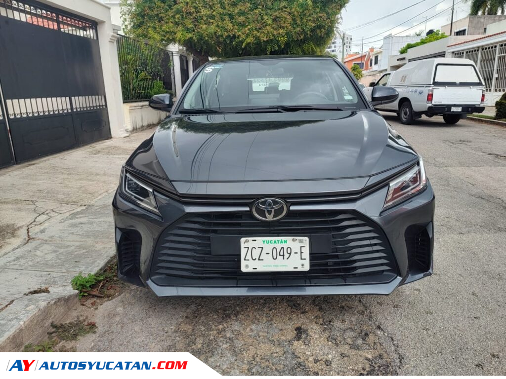 Toyota Yaris SD Base CVT  2023