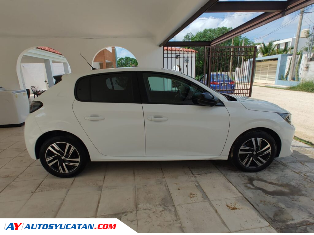 Peugeot 208 Allure  2023