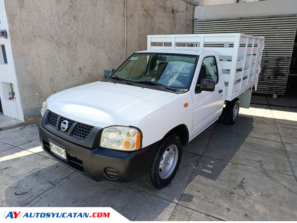 Nissan NP300 Estacas 2015