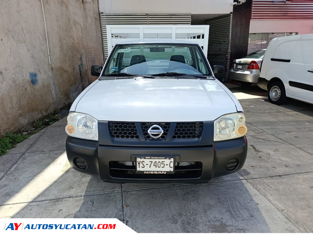 Nissan NP300 Estacas 2015