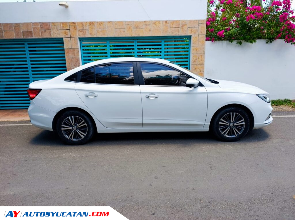 MG MG5 Elegance CVT 2022