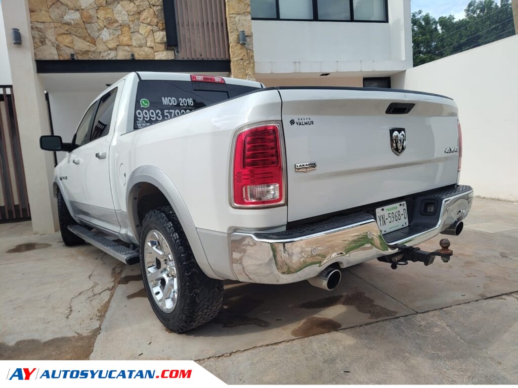 Dodge RAM 2500  Laramie 4x4 HEMI 5.7 V8 Crew Cab 2016