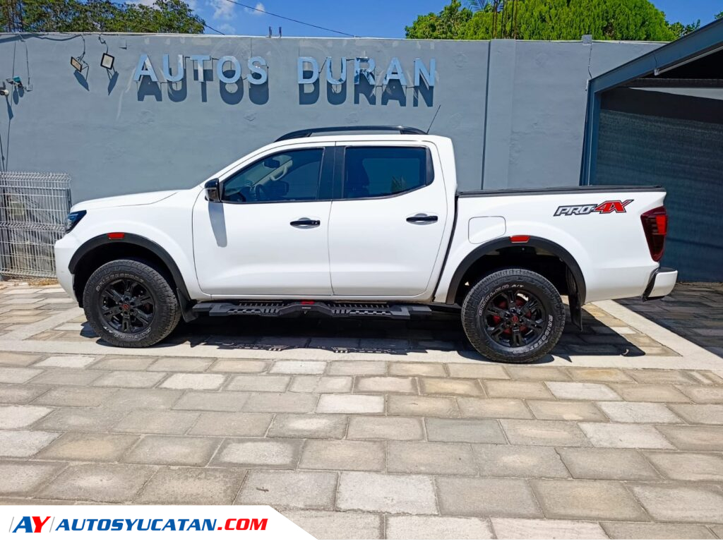 Nissan Frontier PRO 4x  4x4 2023