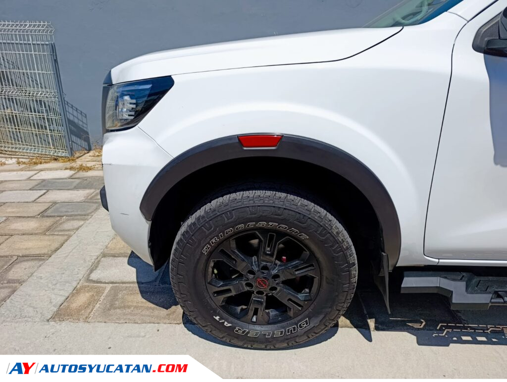 Nissan Frontier PRO 4x  4x4 2023