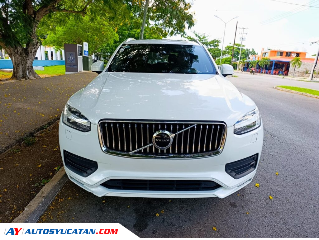 Volvo XC90 Momentum AWD T/A Polestar 2021