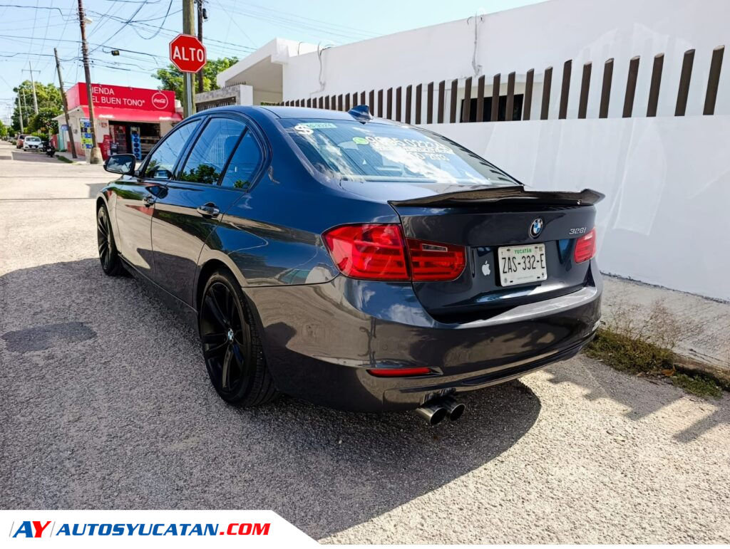 BMW Serie 3 328i Sportline 2013