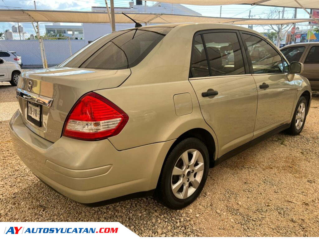 Nissan Tiida 2008