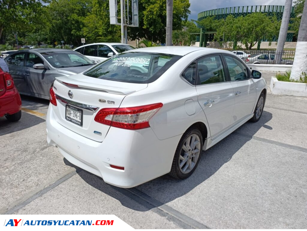 Nissan Sentra SR CVT 2013