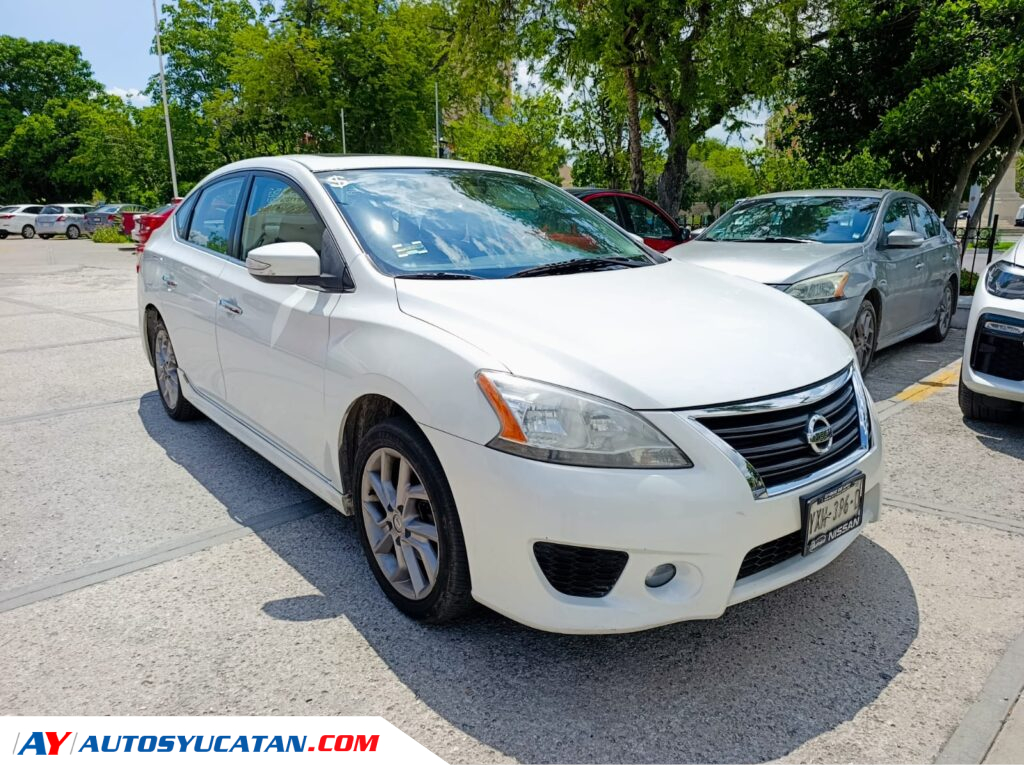 Nissan Sentra SR CVT 2013