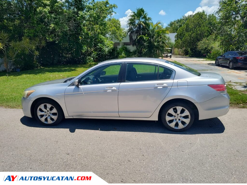 Honda Accord EX L4 2010