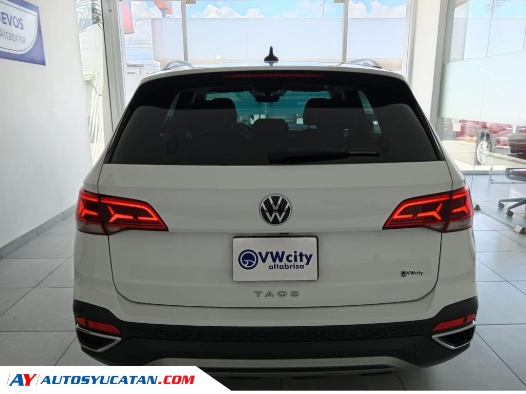 Volkswagen Taos Highline 2022