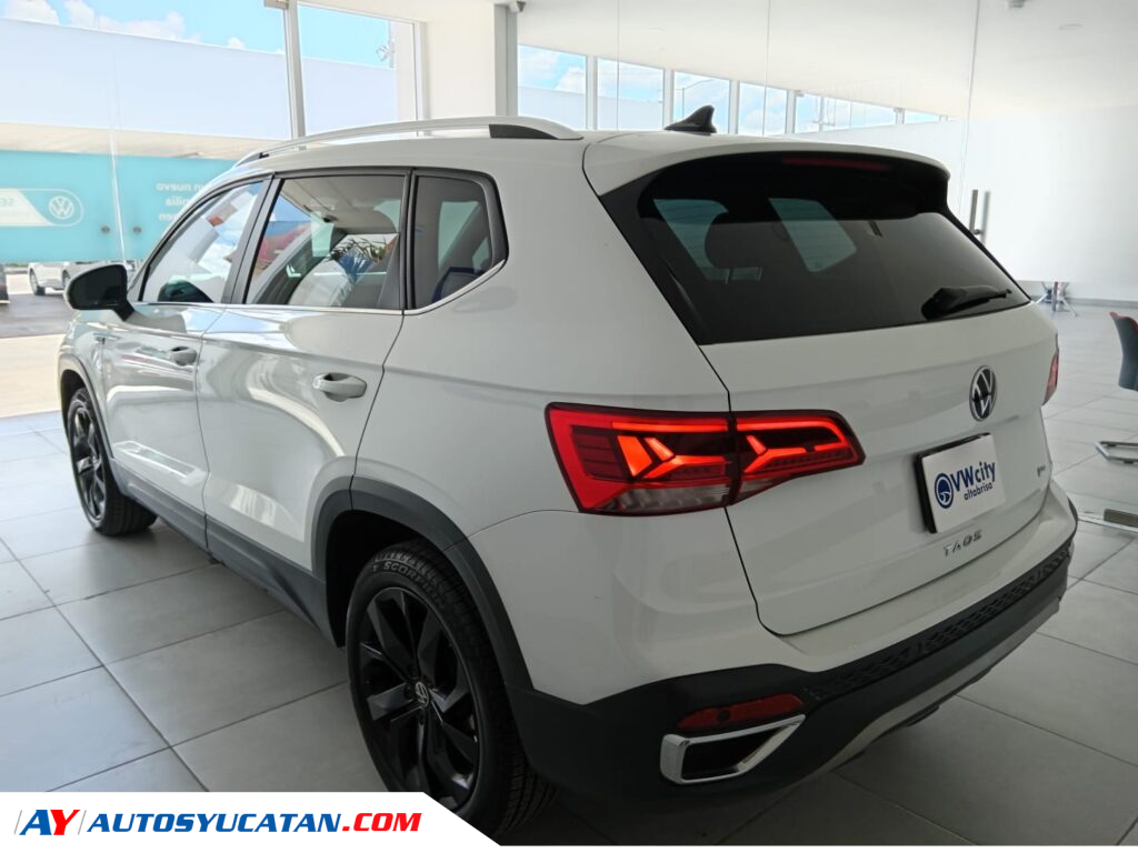 Volkswagen Taos Highline 2022