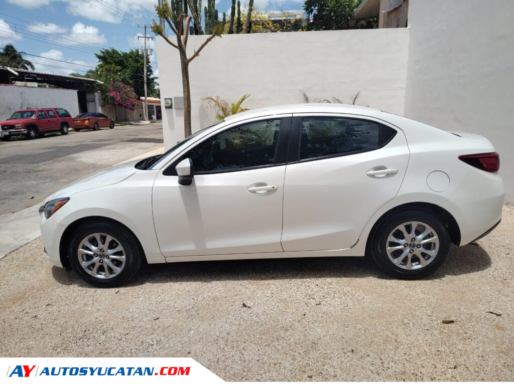 Mazda 2 I Touring Skyactive 2019