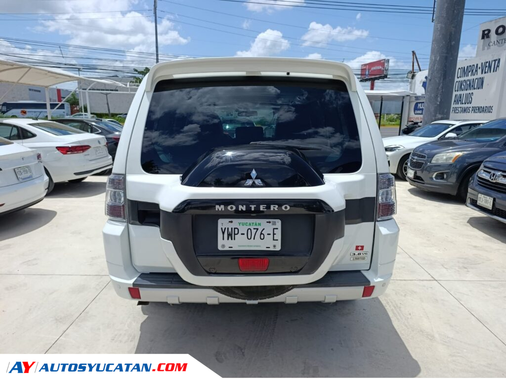 Mitsubishi Montero Limited 2019