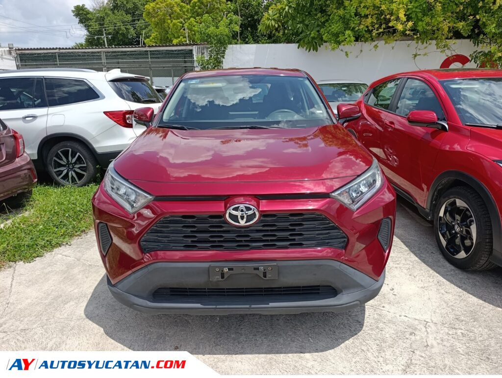 Toyota rav4 le 2020