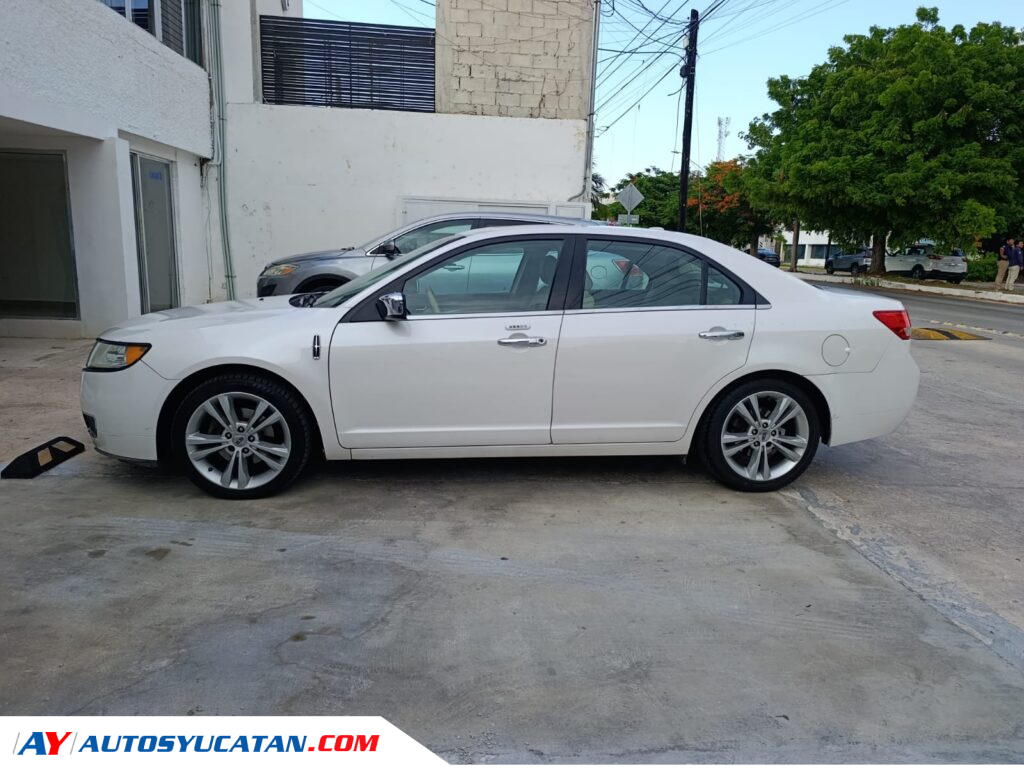 Lincoln MKZ 2011