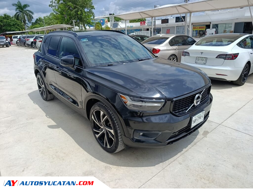 Volvo XC40 2021