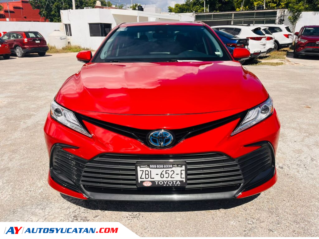 Toyota Camry XLE Híbrido 2024