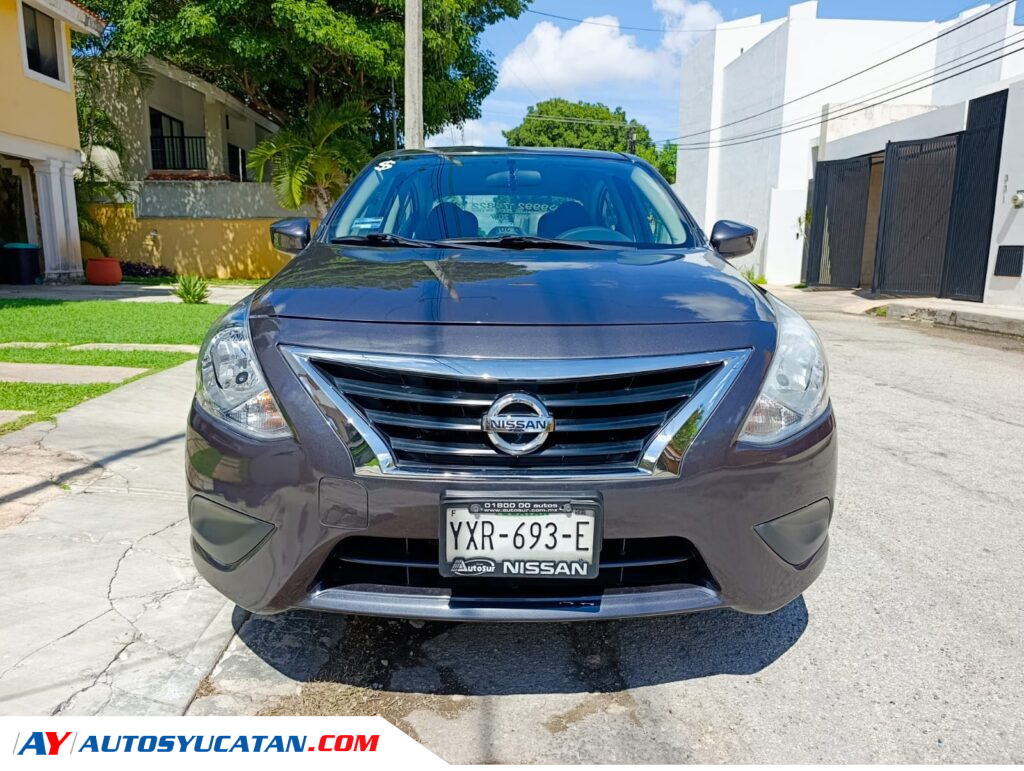 Nissan Versa Sense AT 2017