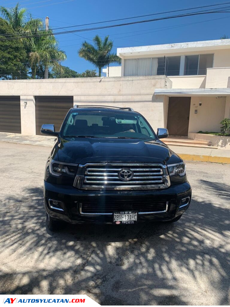Toyota Sequoia Platinum 2020 - 7 Pasajeros - 23,000 Km