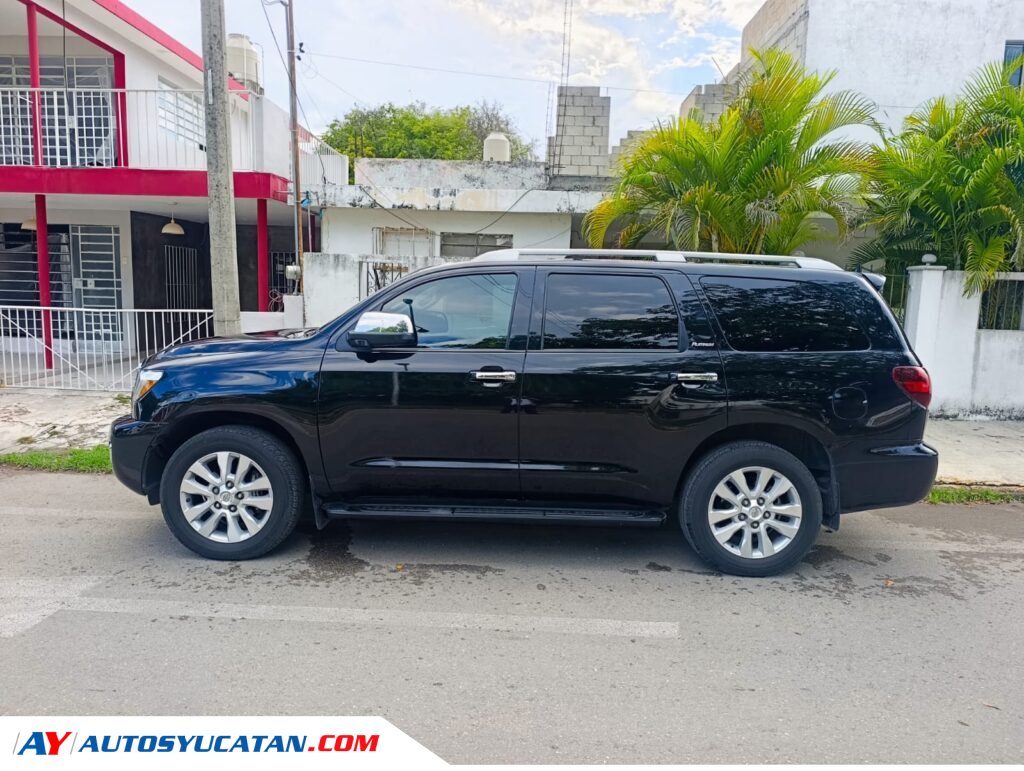 Toyota Sequoia Platinum 2020 - 7 Pasajeros - 23,000 Km