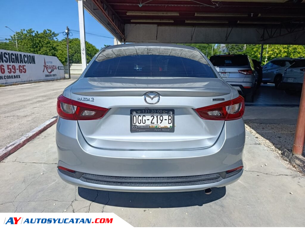 Mazda 2 Automático 2023