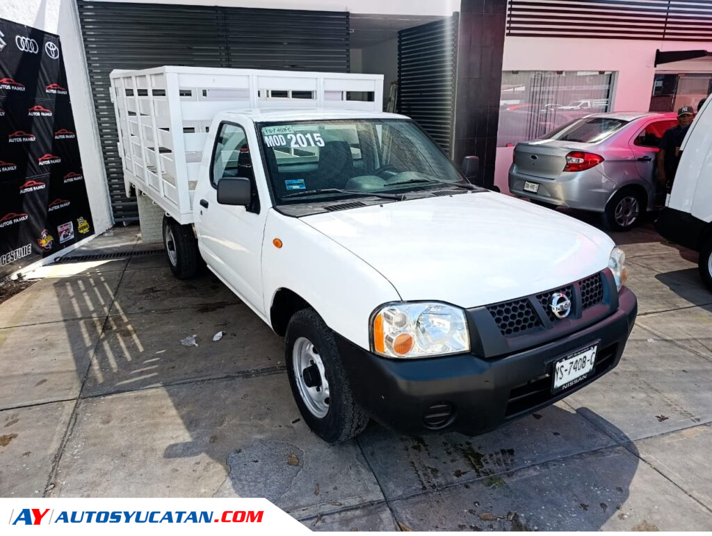 Nissan NP300 Estacas 2015