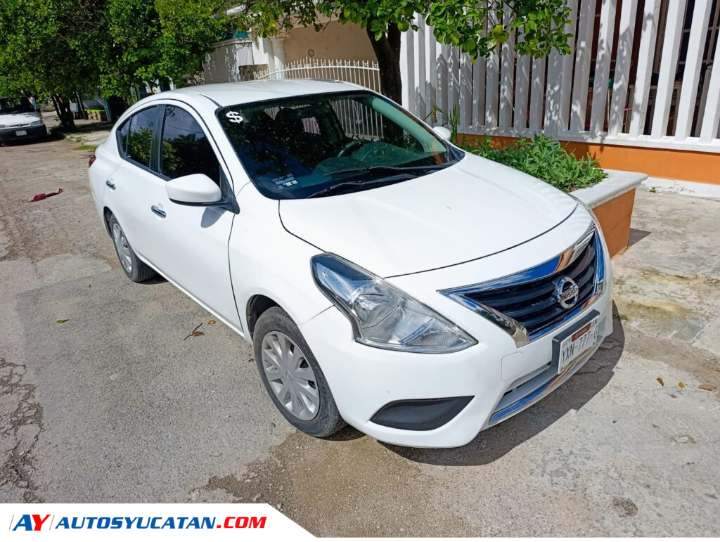 Nissan Versa Estandar 2018