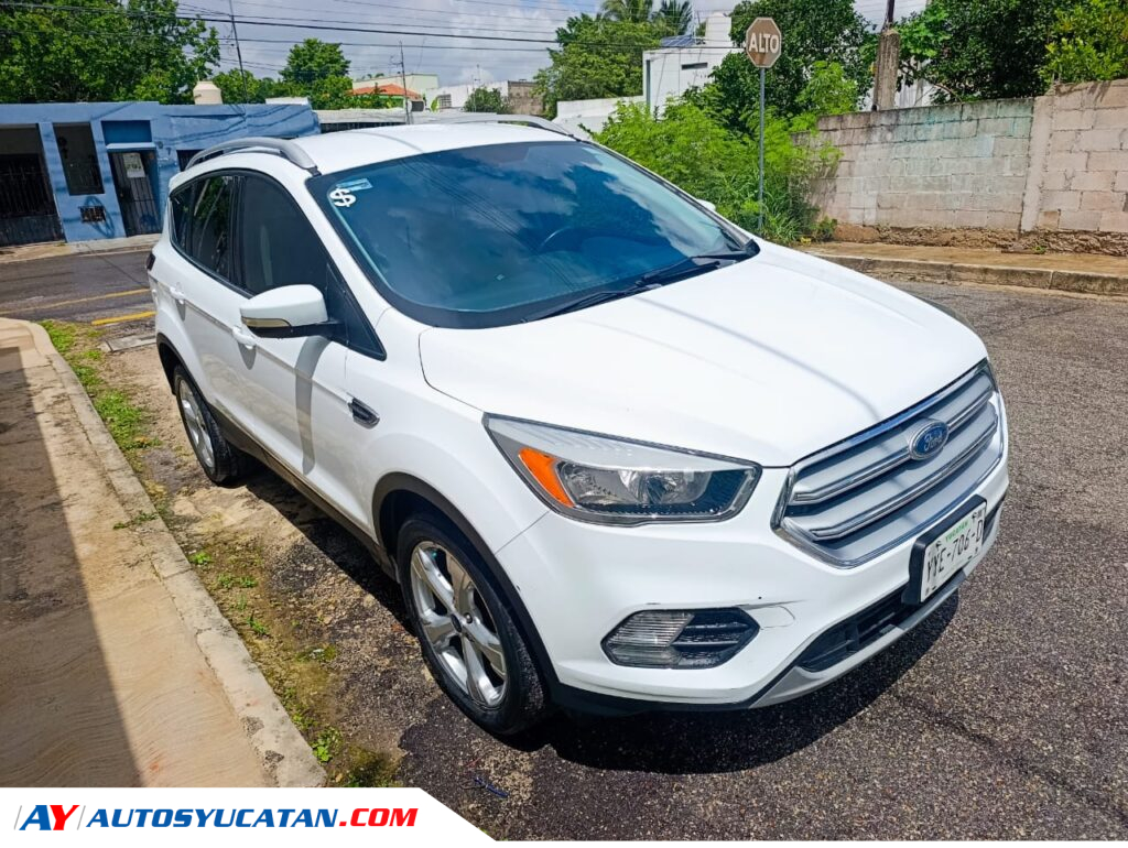 Ford Escape Trend Advance 2017