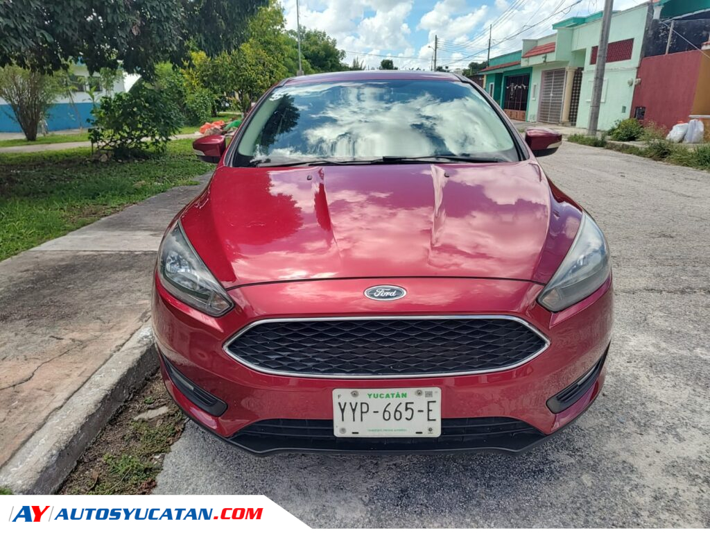 Ford Focus Luxury 2016