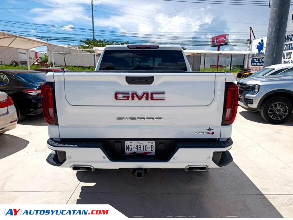 GMC Sierra Doble Cabina 4x4 2023