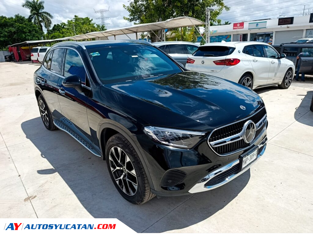 Mercedes-Benz GLC 300 4MATIC  2023