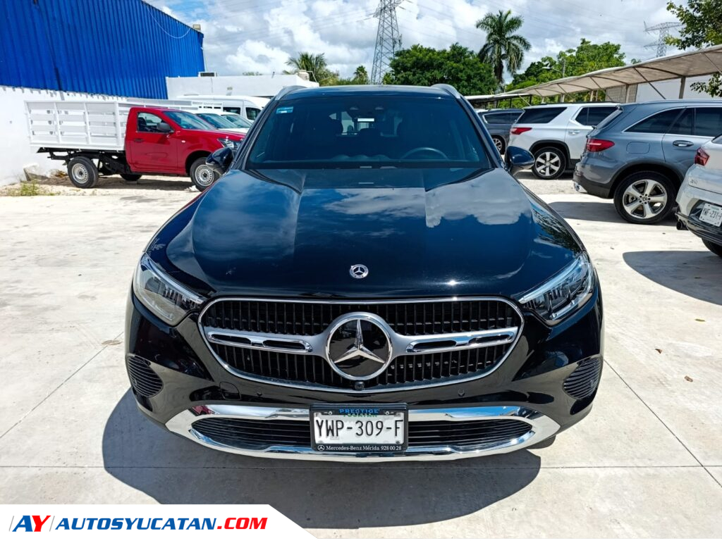 Mercedes-Benz GLC 300 4MATIC  2023