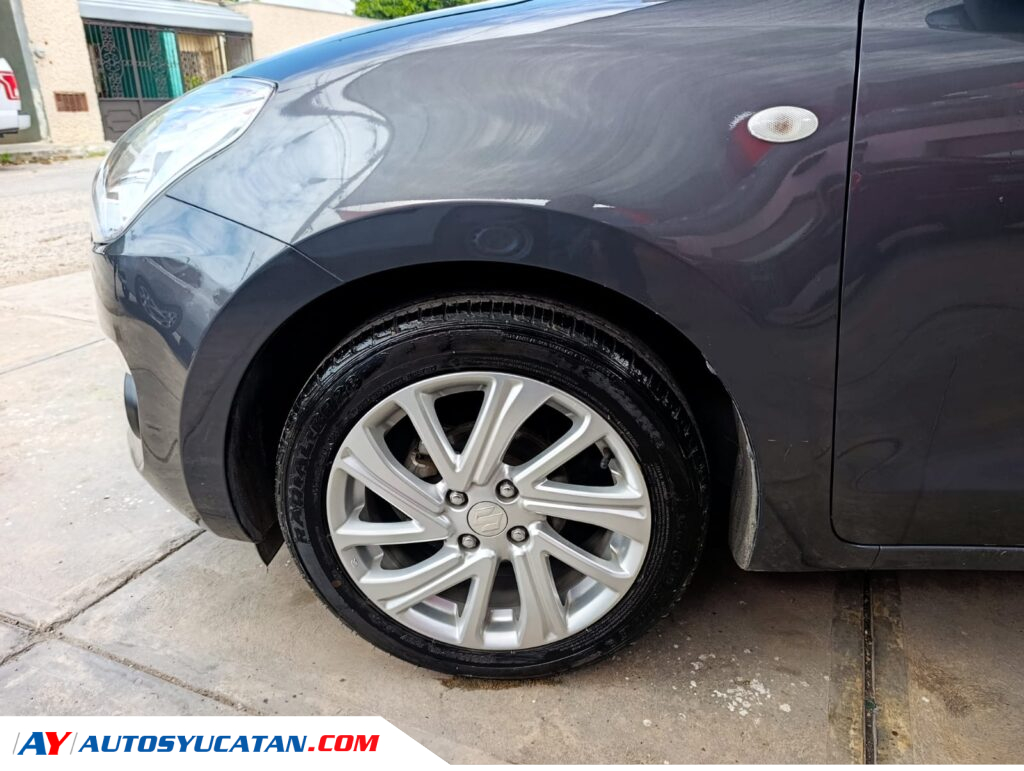 Suzuki Swift GLS STD 2023