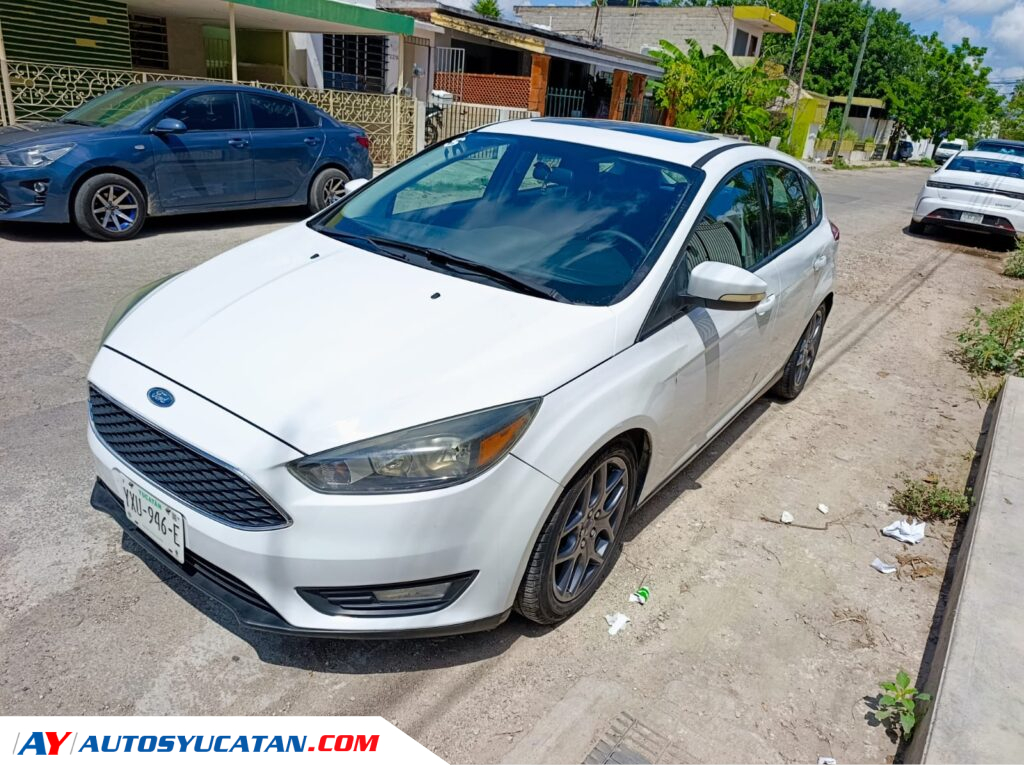 Ford Focus SE Luxury 2016