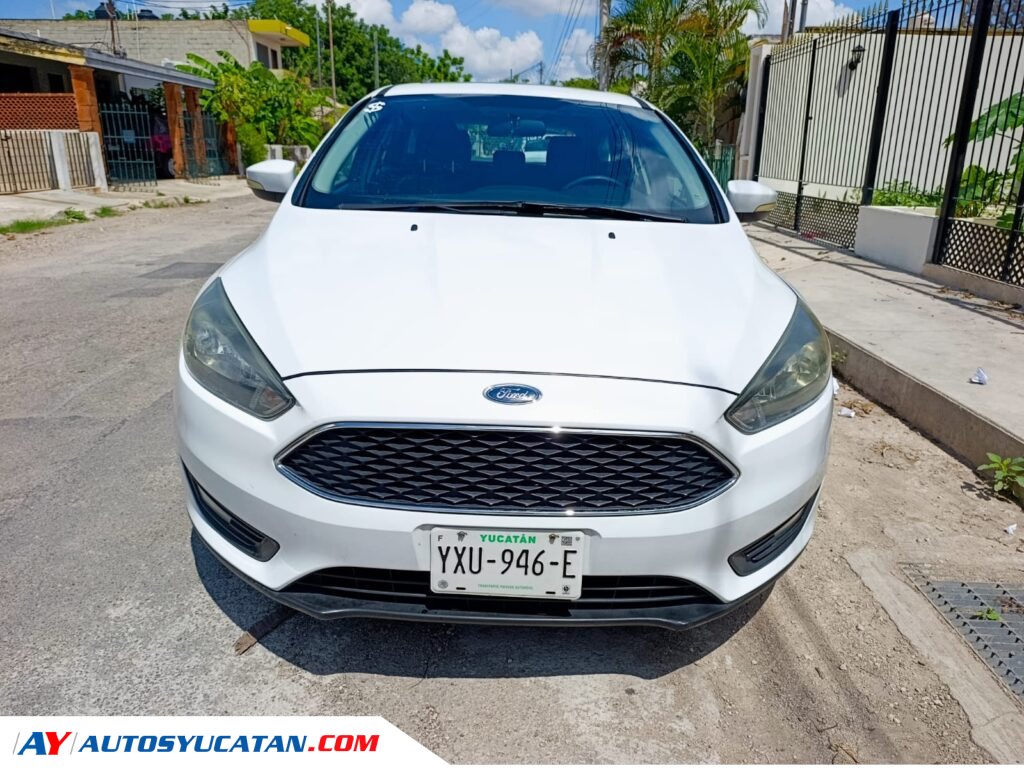 Ford Focus SE Luxury 2016