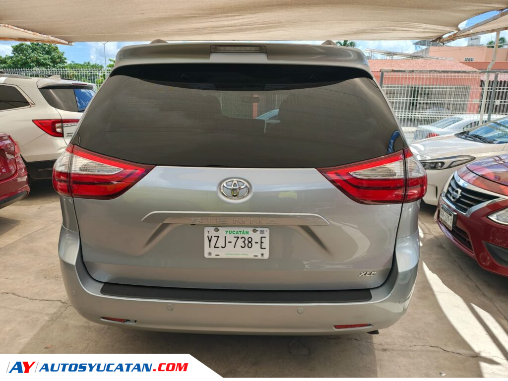 Toyota Sienna XLE 2017 automática
