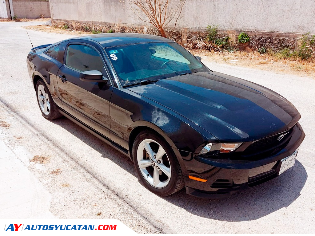 Ford Mustang V6 Coupe 2012