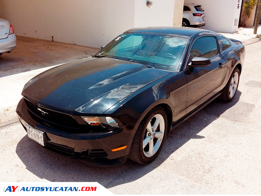 Ford Mustang V6 Coupe 2012