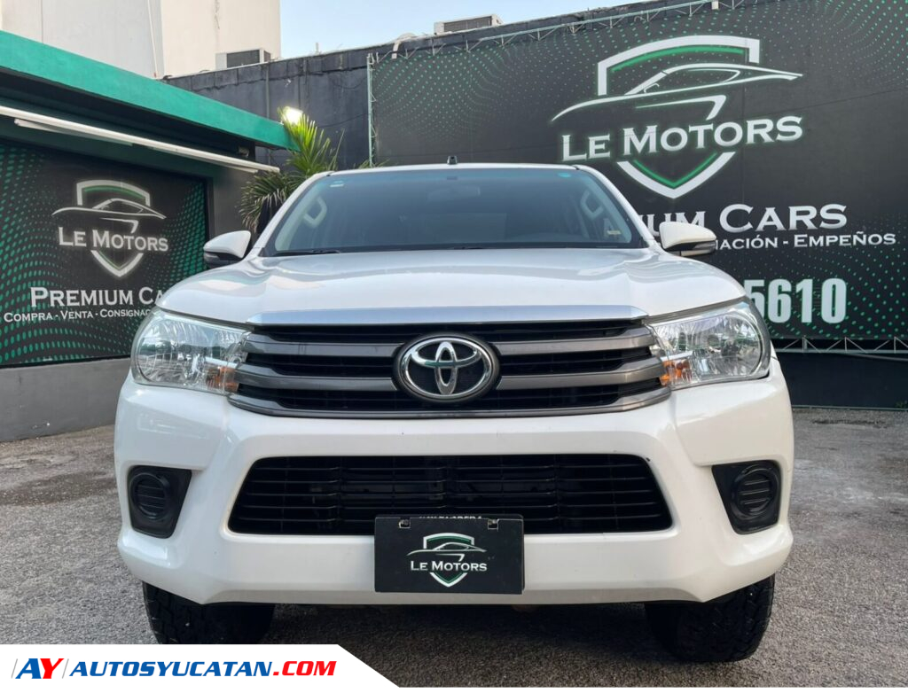 Toyota Hilux SR 2018