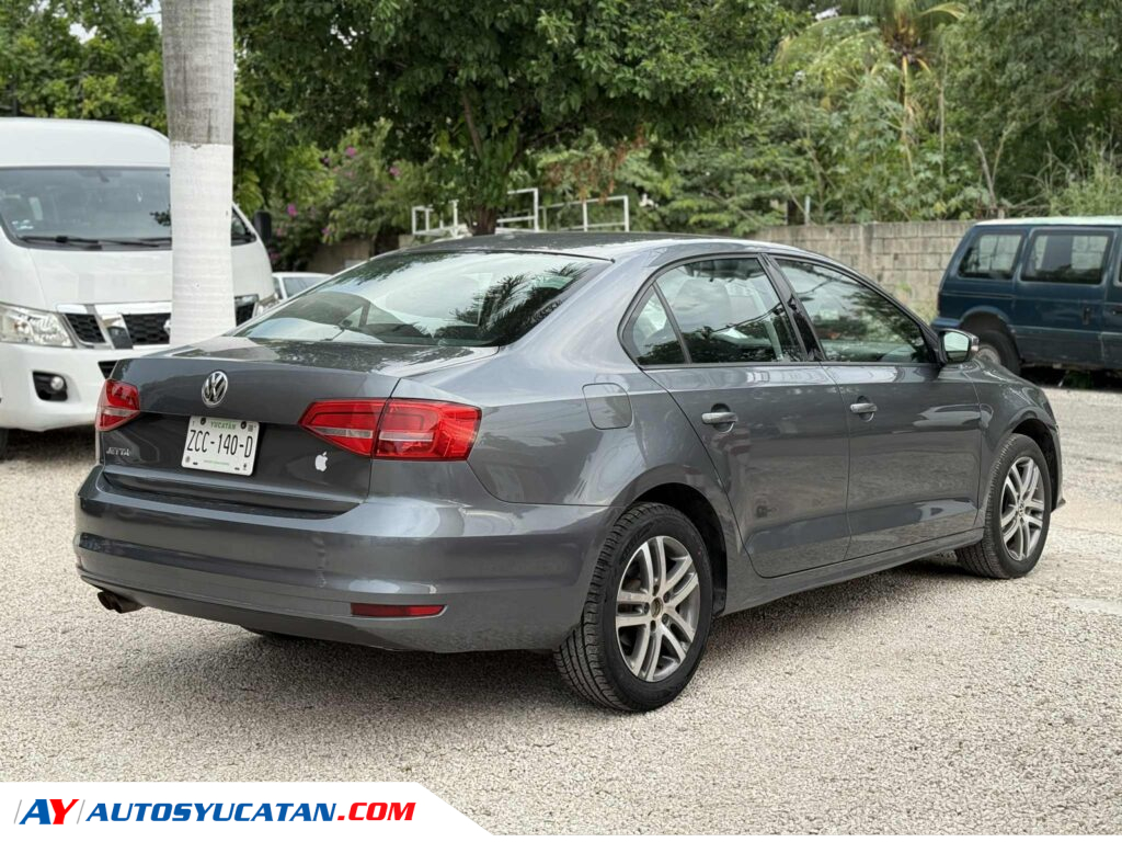 IMPECABLE VOLKSWAGEN JETTA 2015
