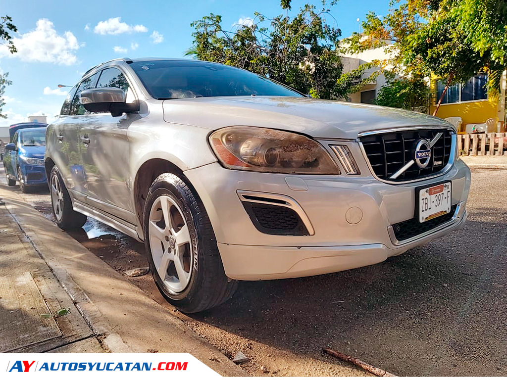 Volvo XC60 R Design Turbo  2013