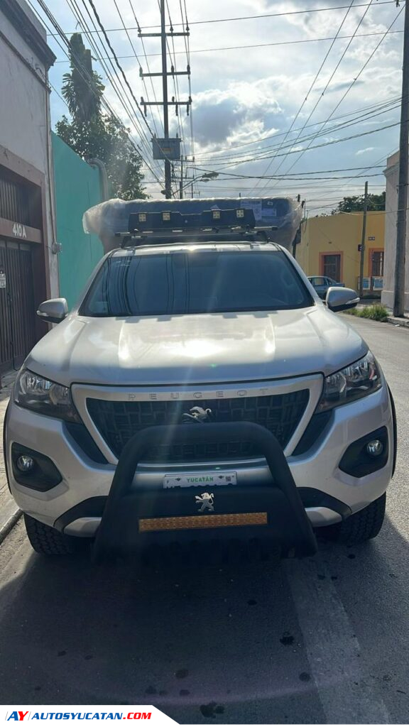 Peugeot Landtrek Allure 4cil 4x2 2,4L Pick Up 2021