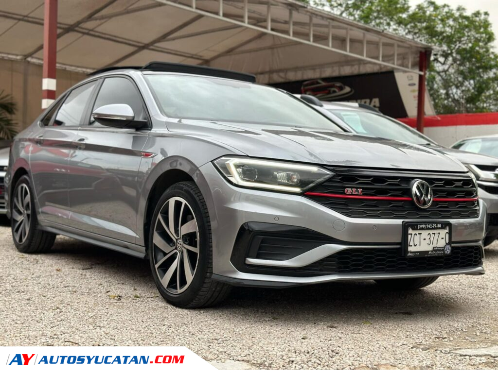 COMO NUEVO VW JETTA GLI 2020