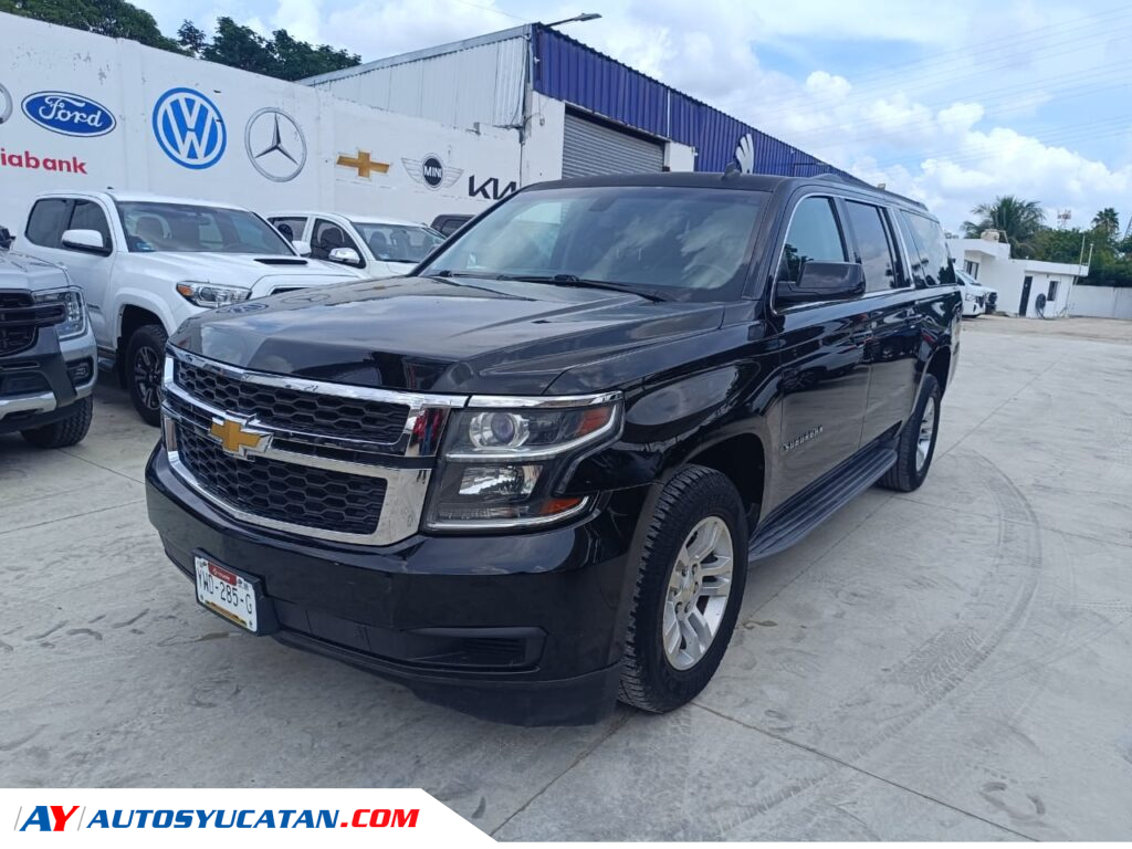 Chevrolet Suburban LS 2015