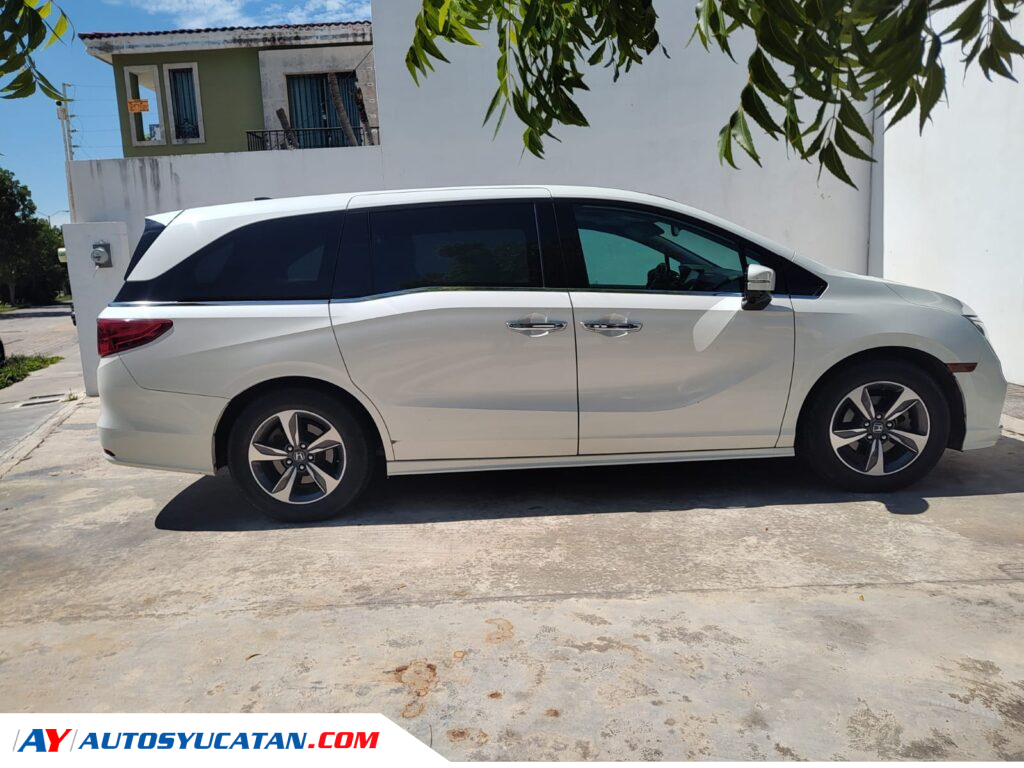 Honda Odyssey Touring 2019