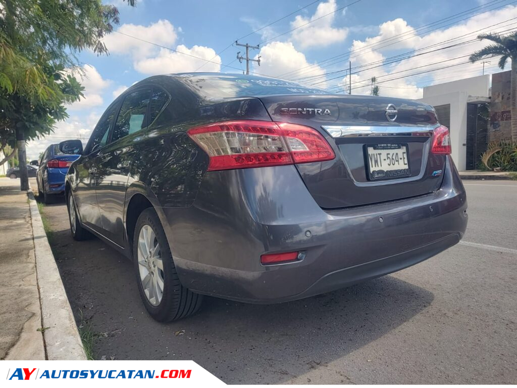 Nissan Sentra Advance 2016