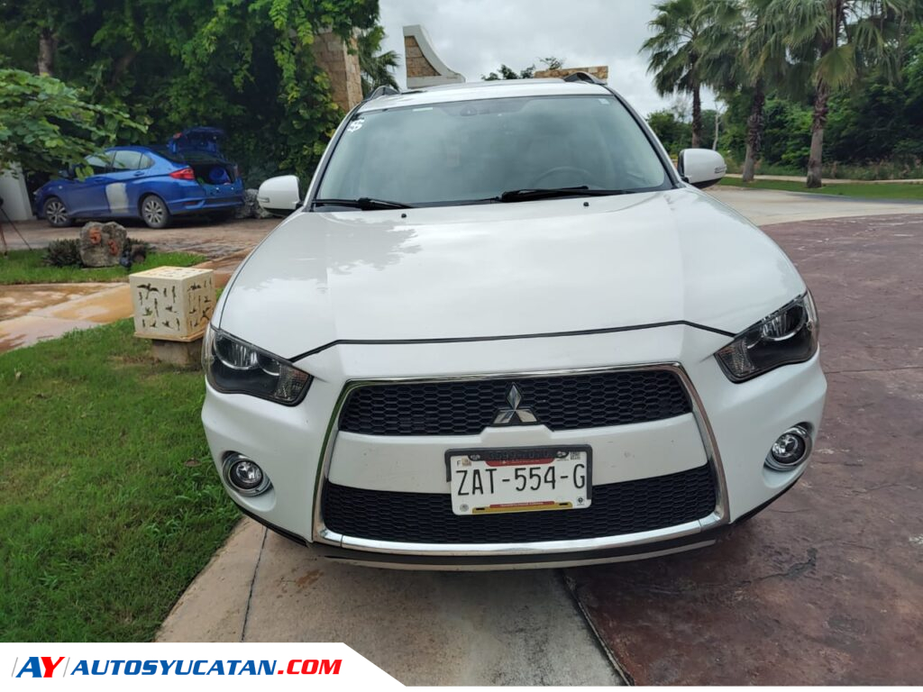 Mitsubishi Outlander 2012