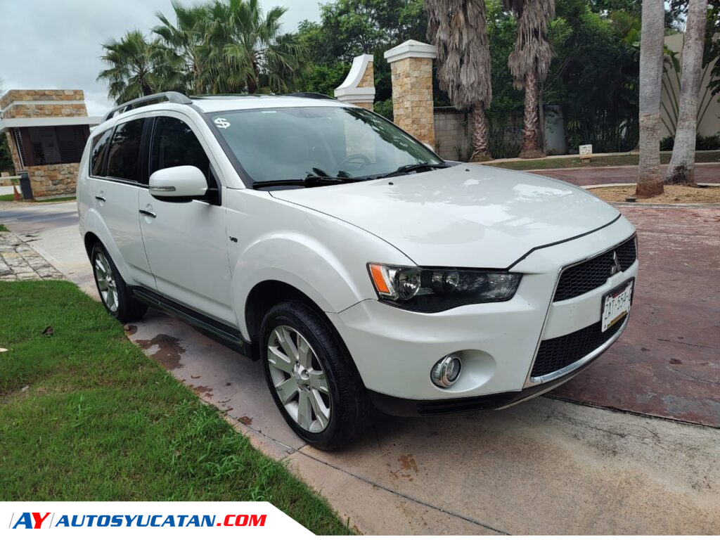 Mitsubishi Outlander 2012